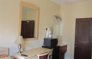 Traveler'S Hotel Салинас Екстериор снимка