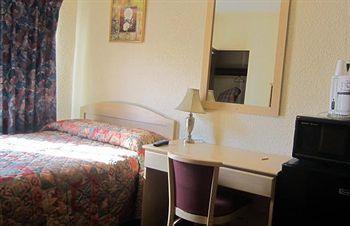 Traveler'S Hotel Салинас Екстериор снимка